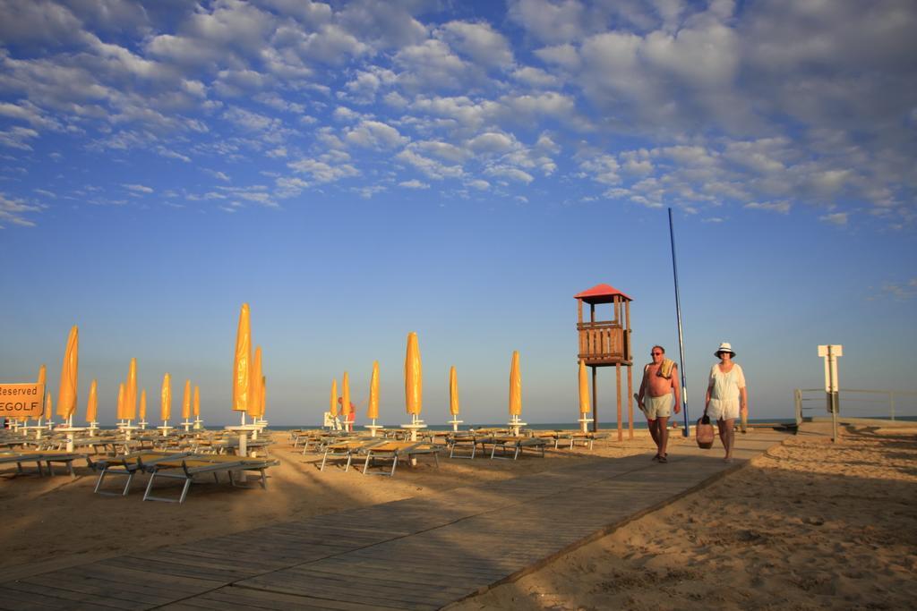 Hotel Maregolf Caorle Exterior photo