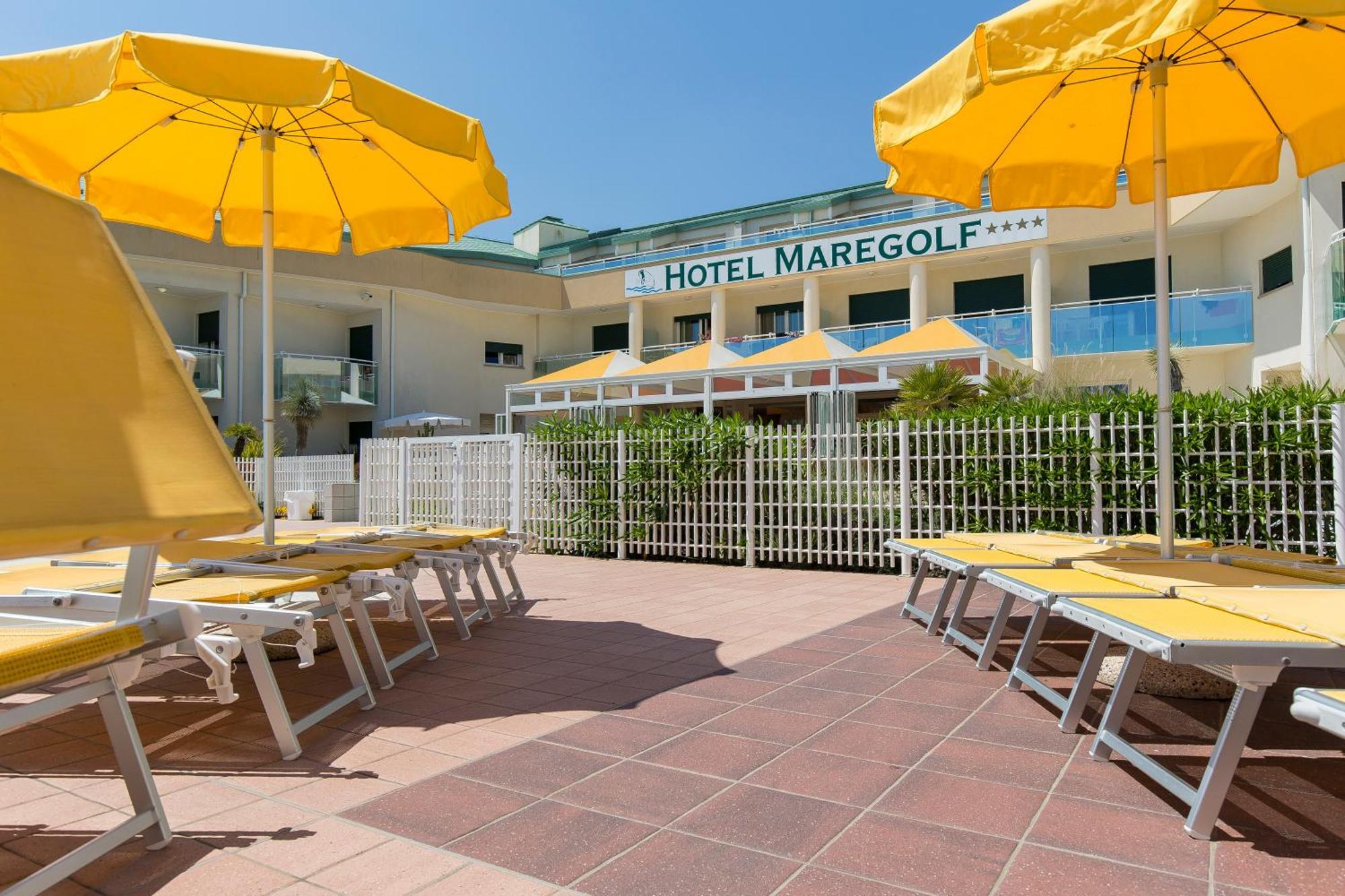 Hotel Maregolf Caorle Exterior photo