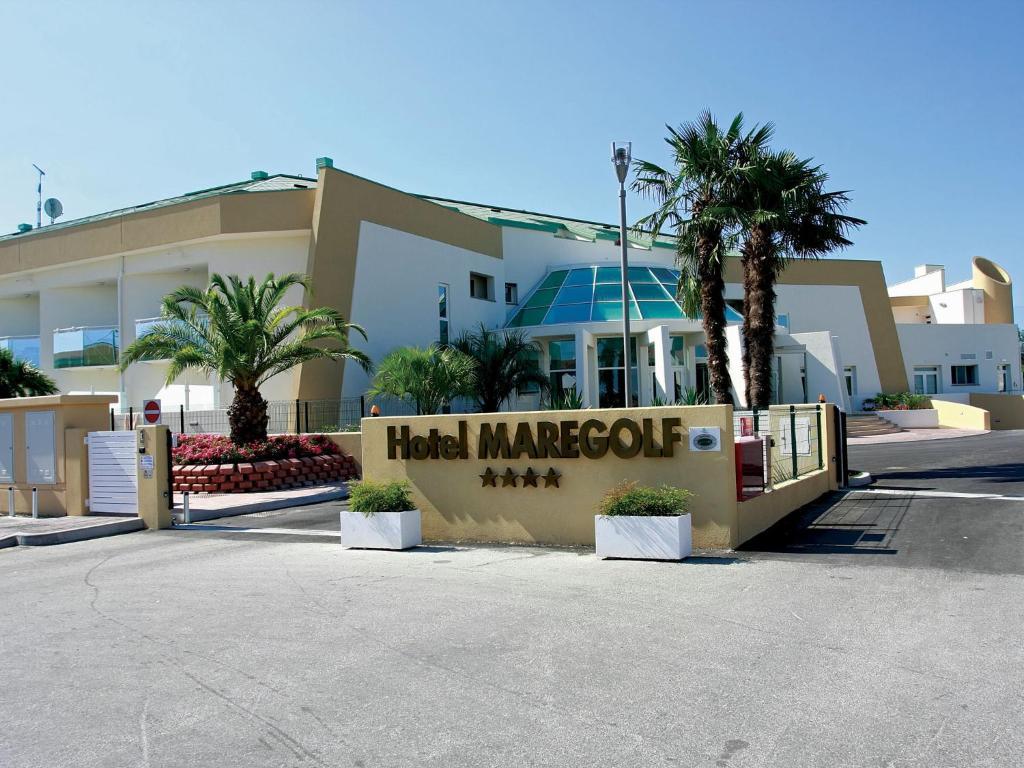 Hotel Maregolf Caorle Exterior photo